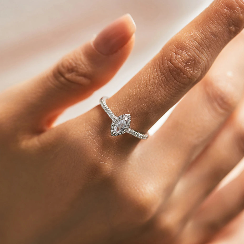 MODIAN Exquisite Luxury Marquise Cut CZ Ring 925
