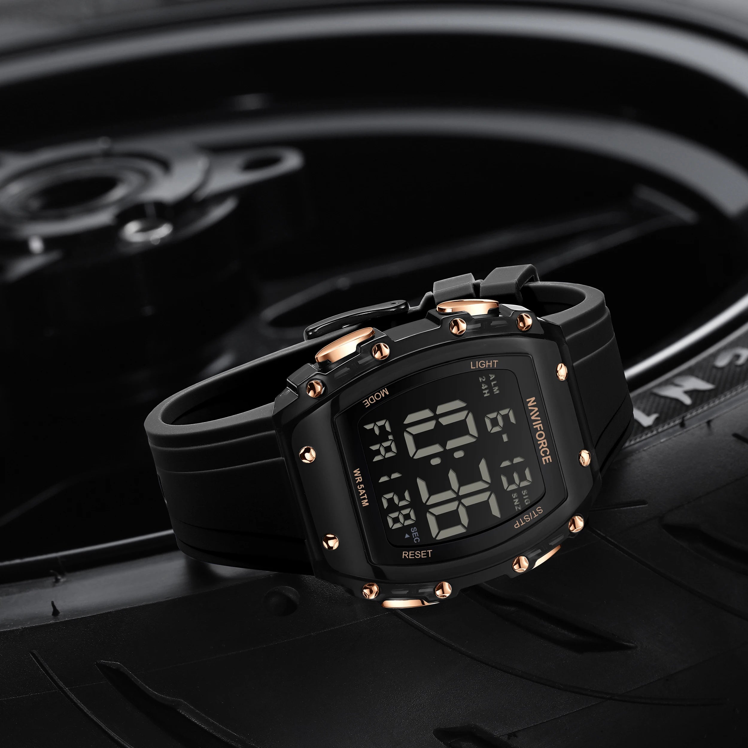 Naviforce 6107 Fashion Student Watch Men's Electro