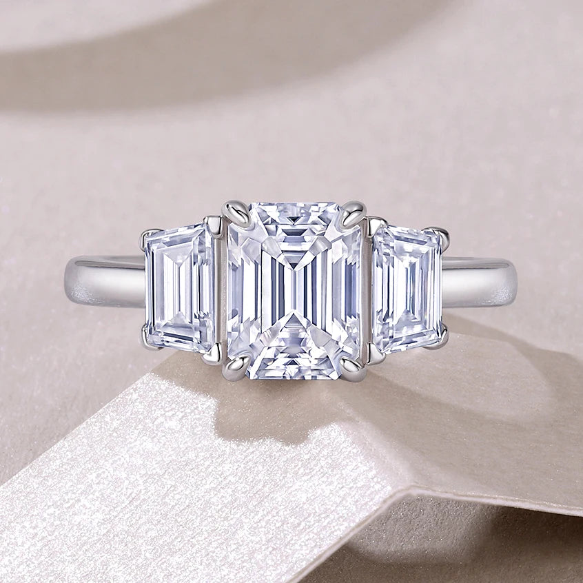 Shining 2.0ct 6x8MM Emerald Cut Moissanite Ring