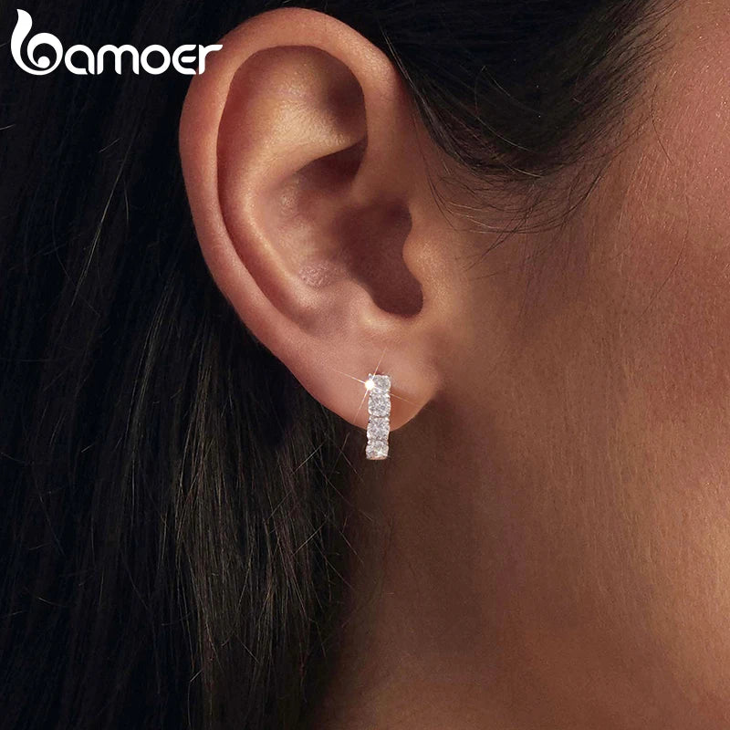 BAMOER Elegant Moissanite Stud Earrings