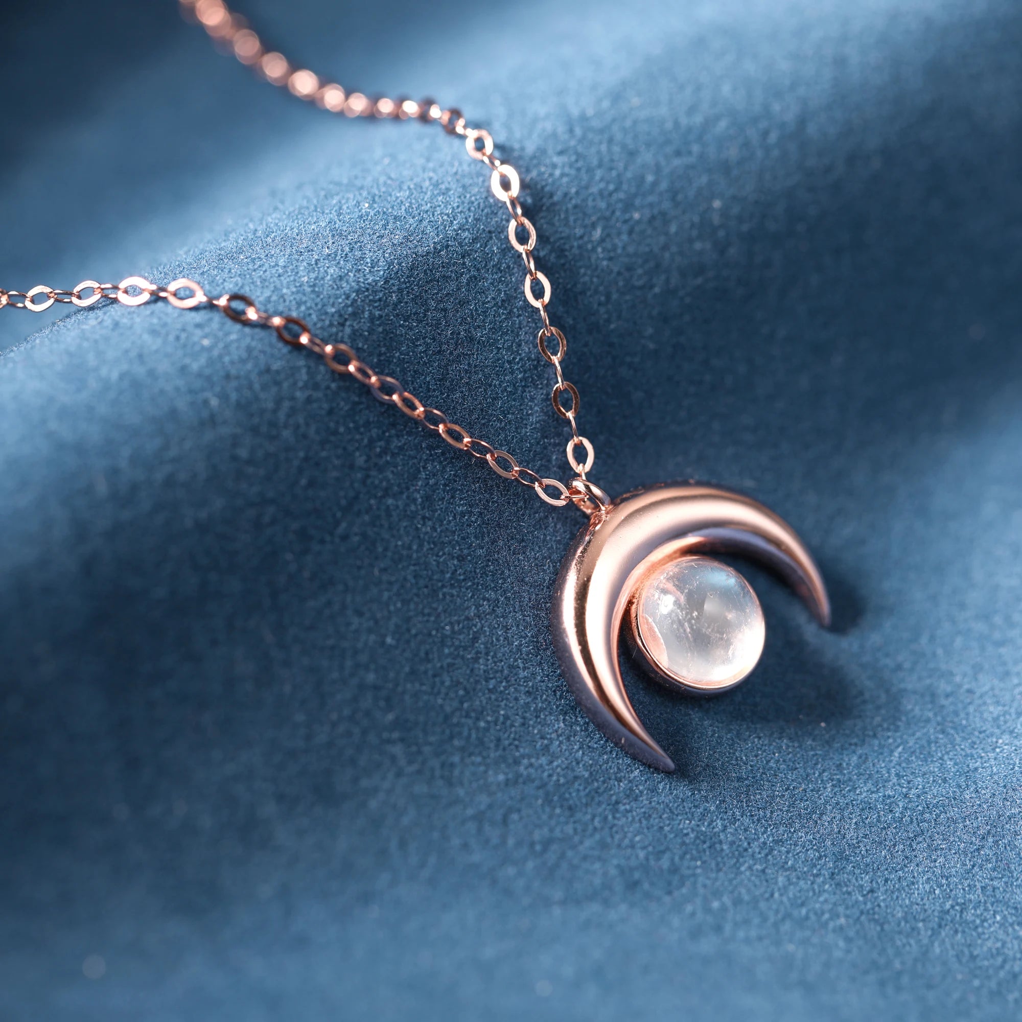 925 Sterling Silver Moon Pendant Necklace Vintage