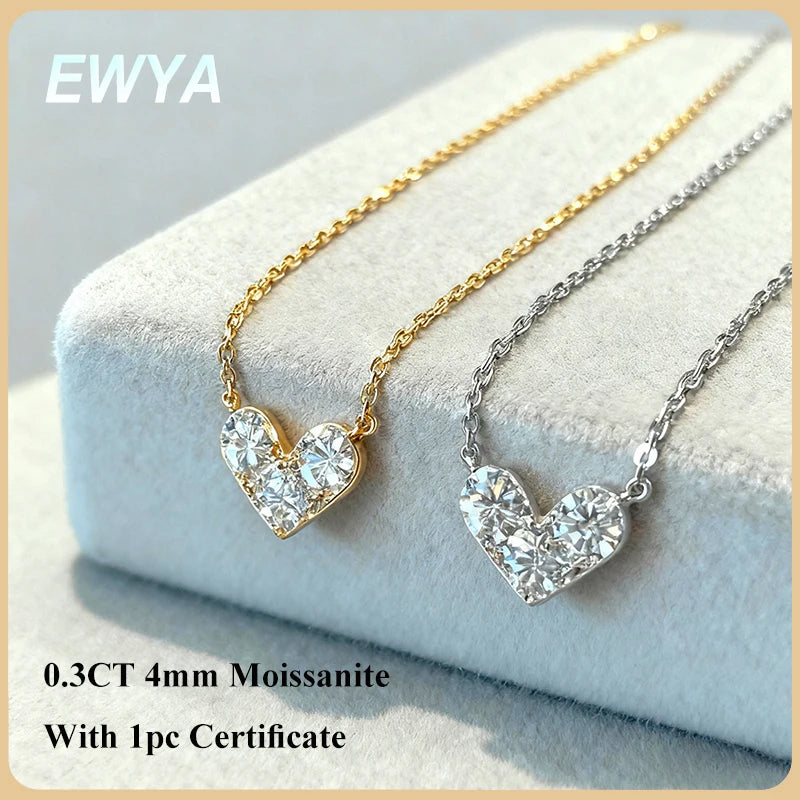 Ewya 3-Stone Round Cut Full Moissanite Pendant