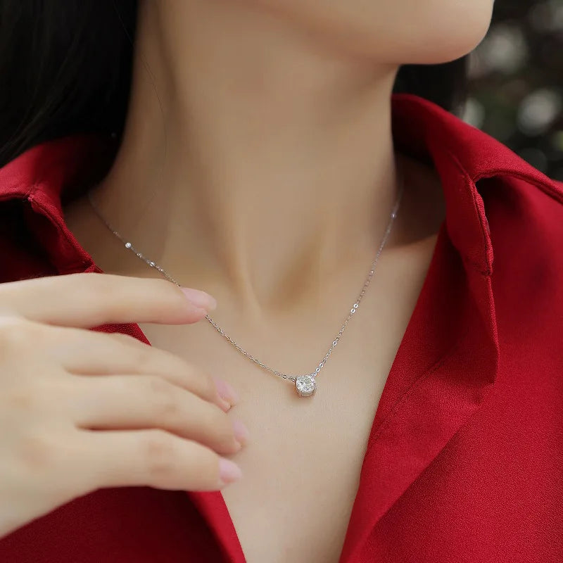 Moissanite Dia 6.5mm 0.5-5CT Woman Pendant Sier