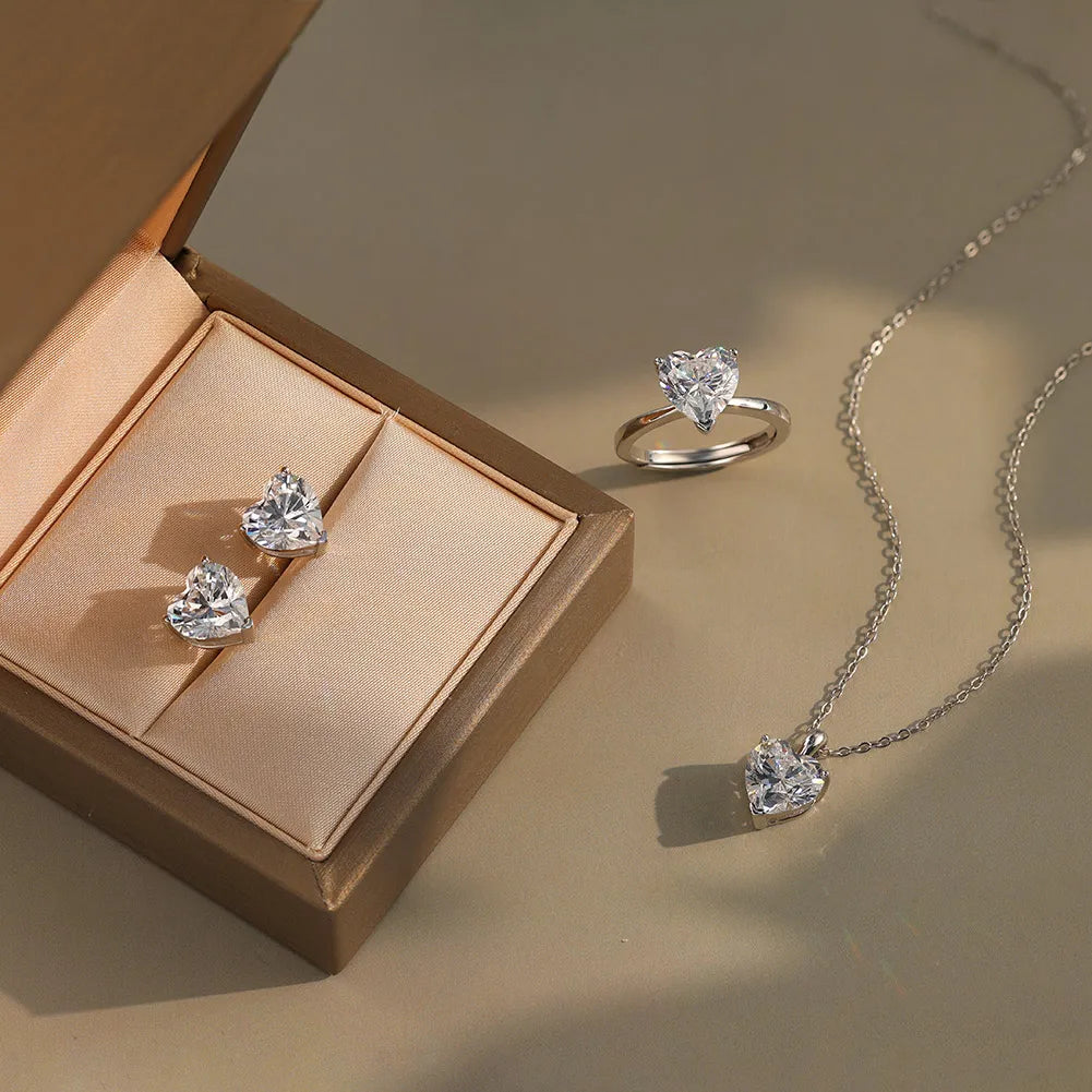 Rinntin Moissanite Diamond Heart Pendant 1-4CT