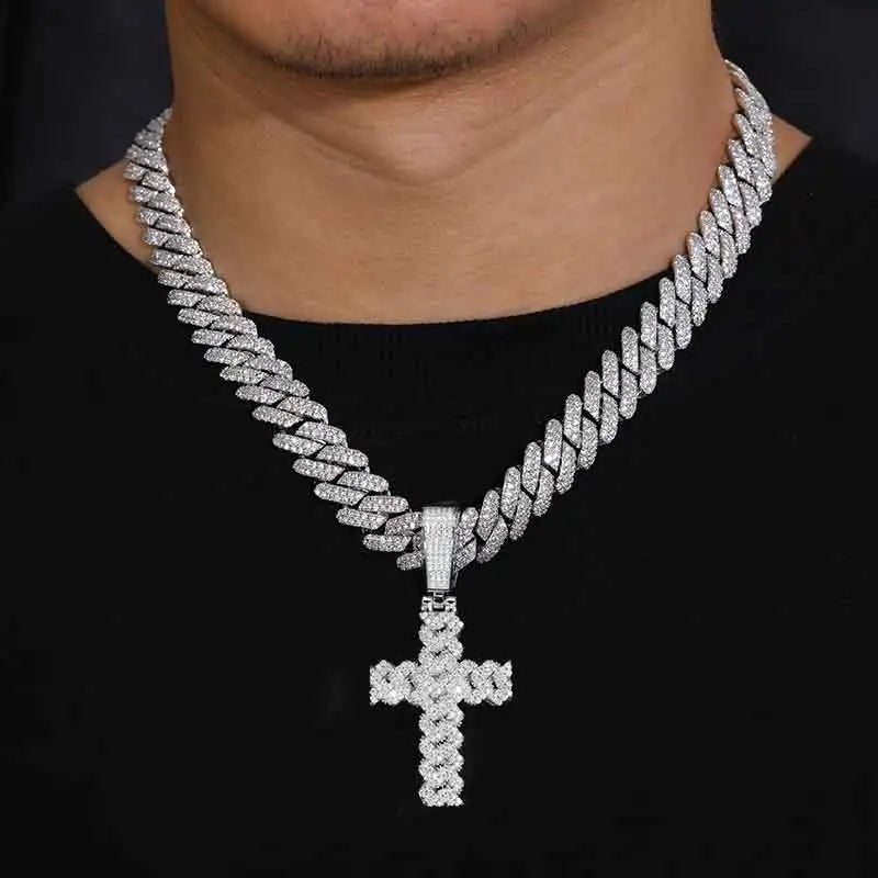 High Quality Unisex Classic Cross 14mm Cuban Link.