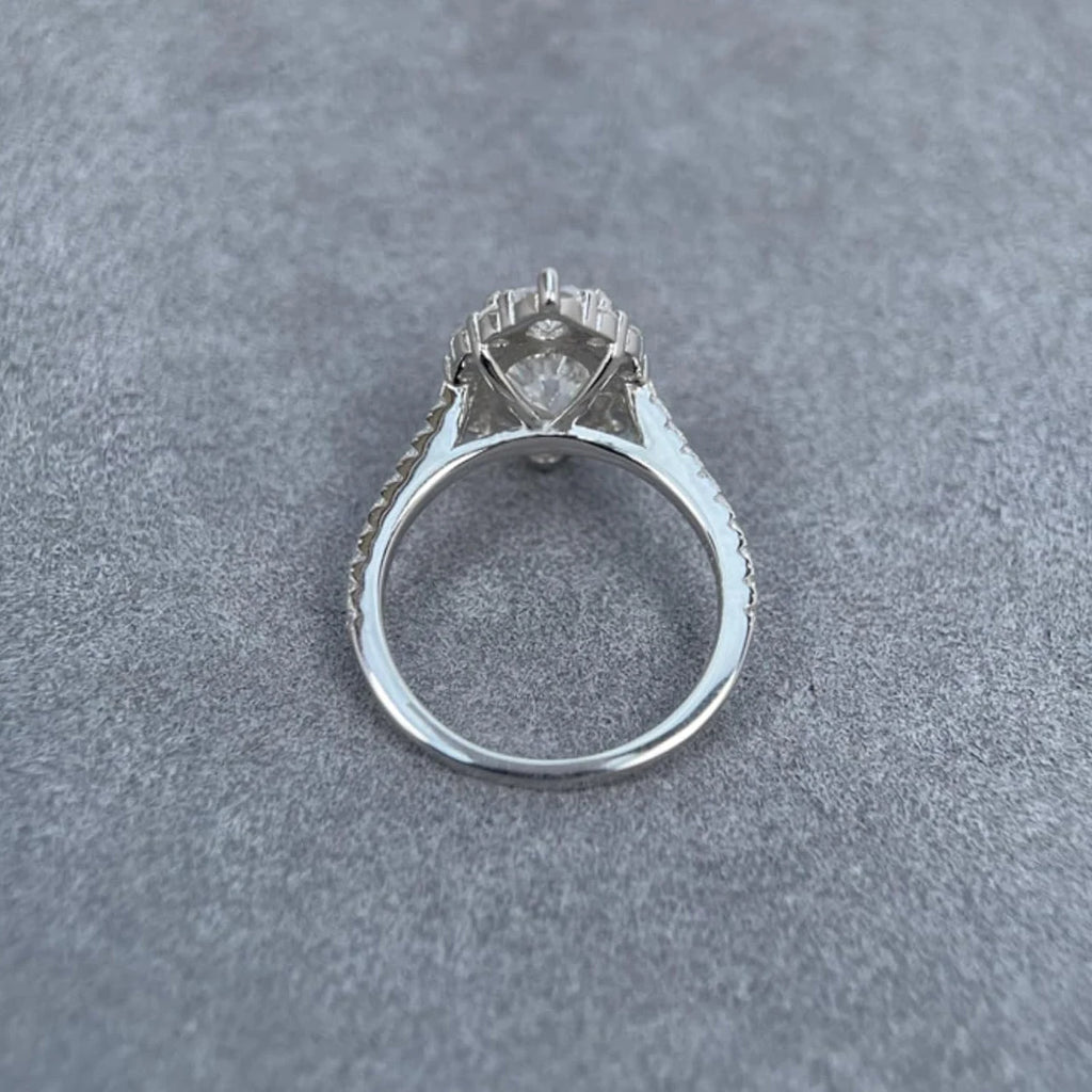 2.5ct Oval Moissanite Wedding Rings 7x10MM with