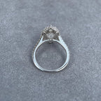 2,5 ct oval Moissanit-Verlobungsringe 7x10 mm mit