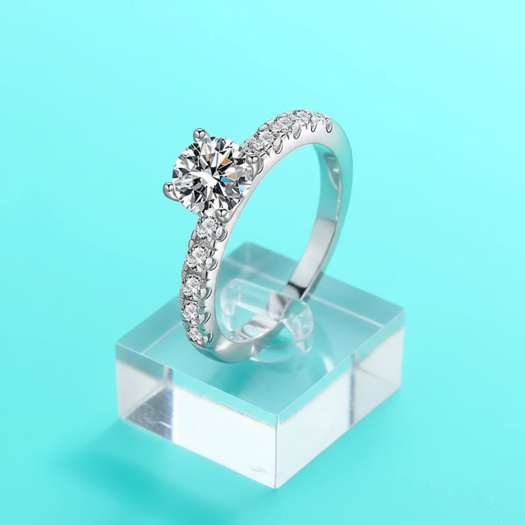 Cbtb Exquisite D Colur 1-3 Carat Moissanite Four Claw