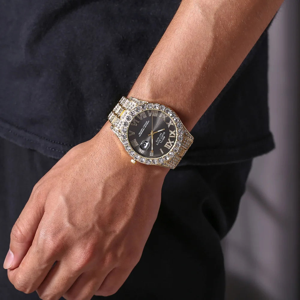 Luxury Classic Golden Men's Steel Strap Roman Scale
