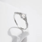 MODIAN Crown D Color Moissanite Ring Delicate Lab