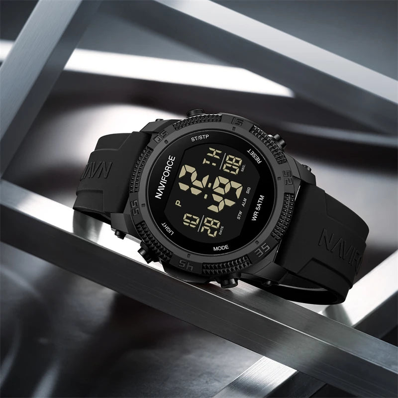 Naviforce 7104 Luxury Men Fashion Watch Water