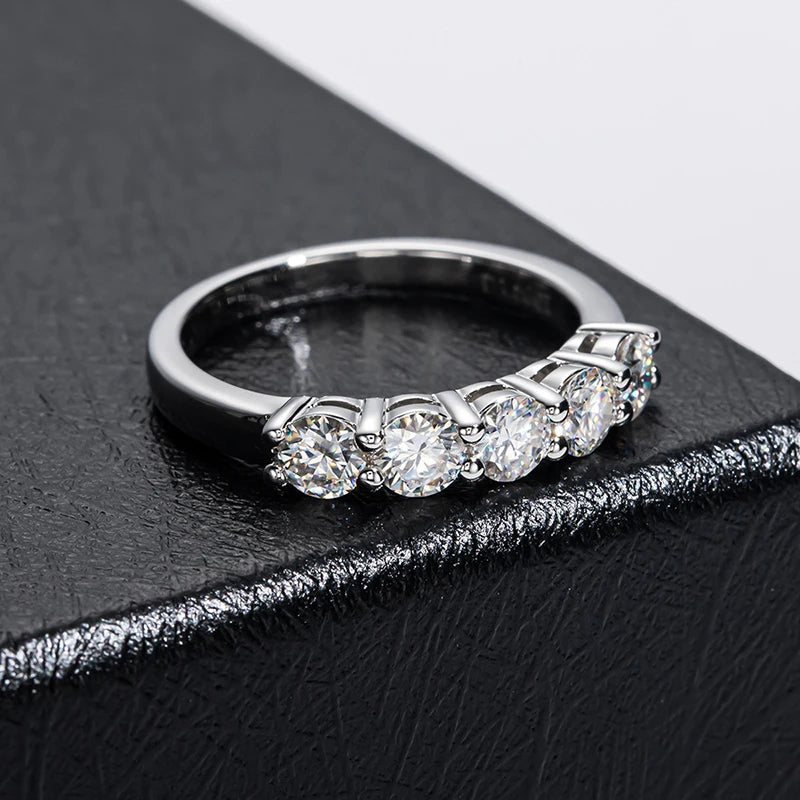 JoyceJelly 4mm D Color VVS Moissanite Ring For Women