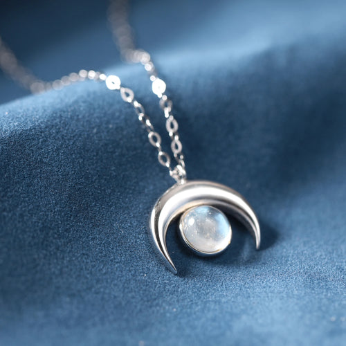 925 Sterling Silver Moon Pendant Necklace Vintage