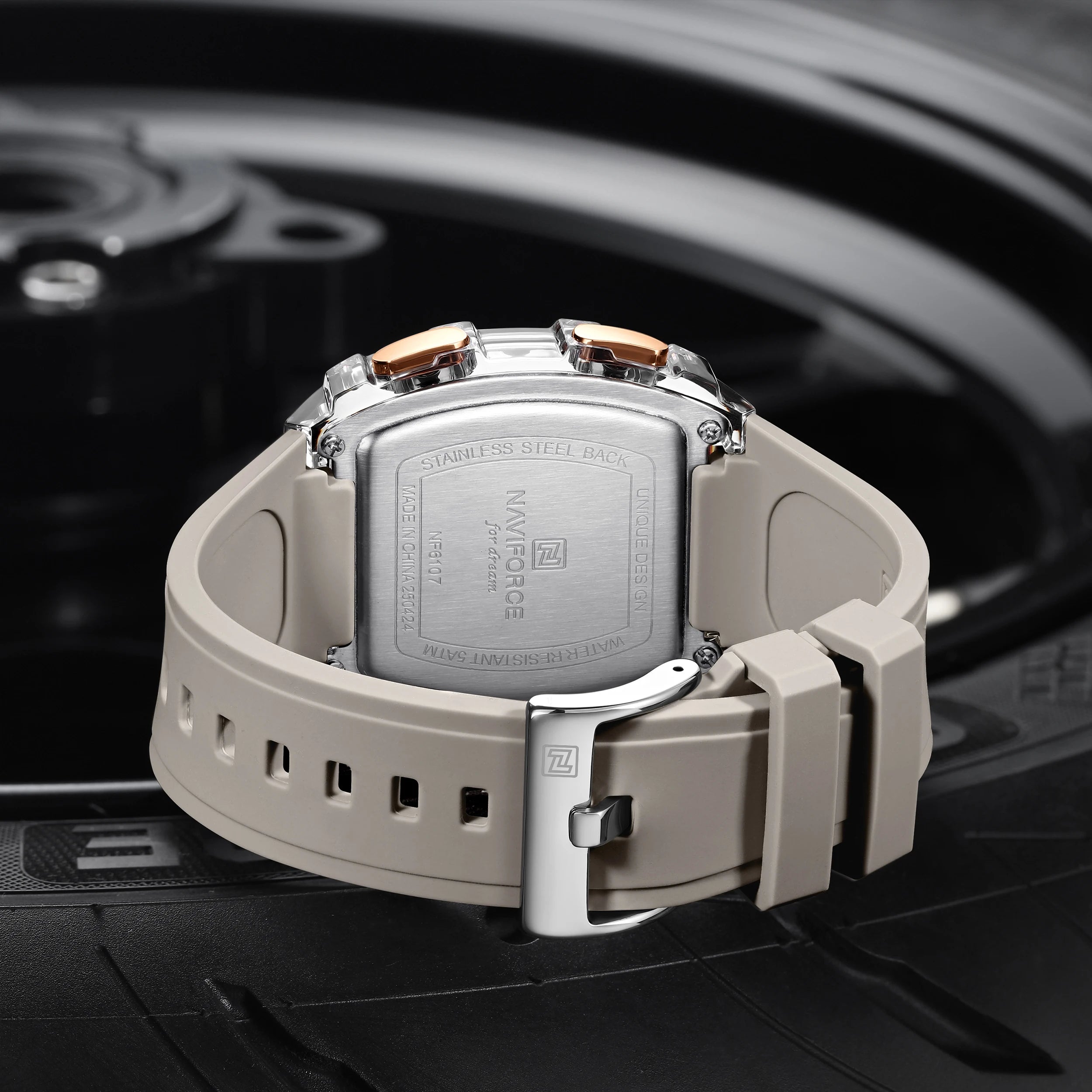 Naviforce 6107 Fashion Student Watch Men's Electro
