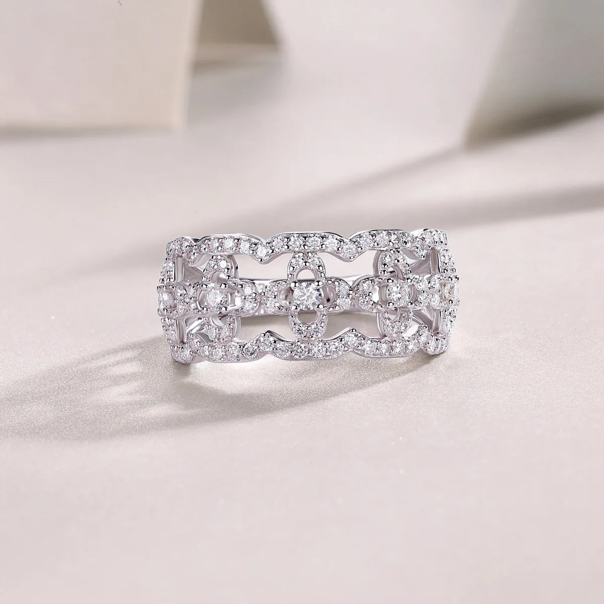 Cosfix Women Full Moissanite Ring s925 Silver