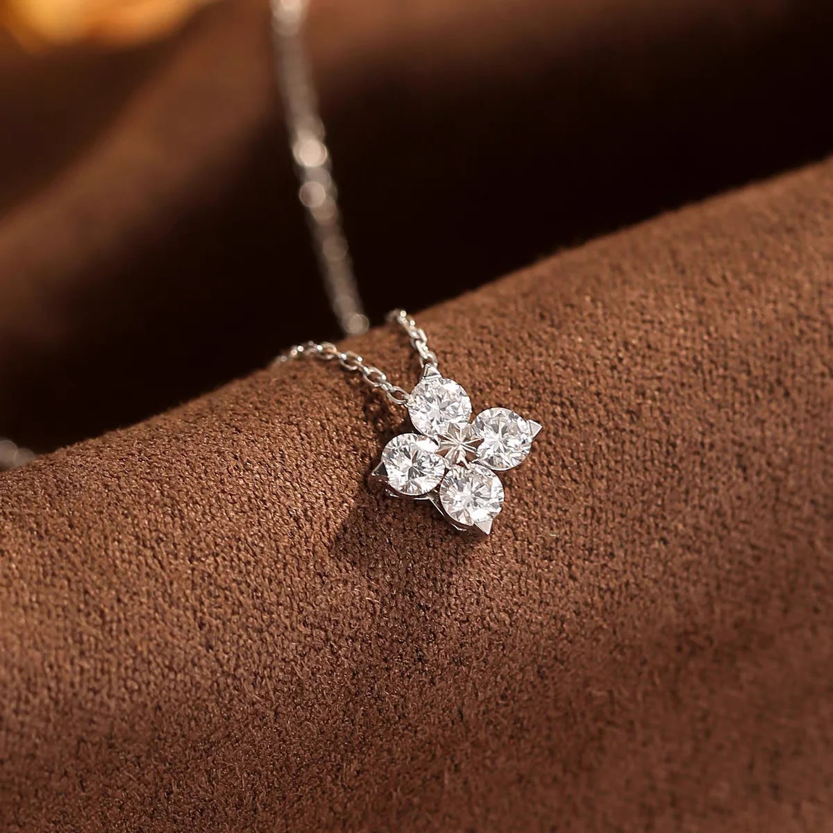 Tbcyd 3MM 0.4cttw D Color Clover Necklace Pendants