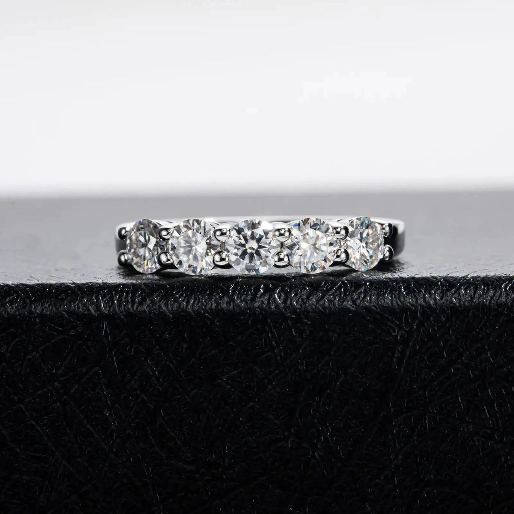 SG White Gold D Color 4mm Moissanite Ring For