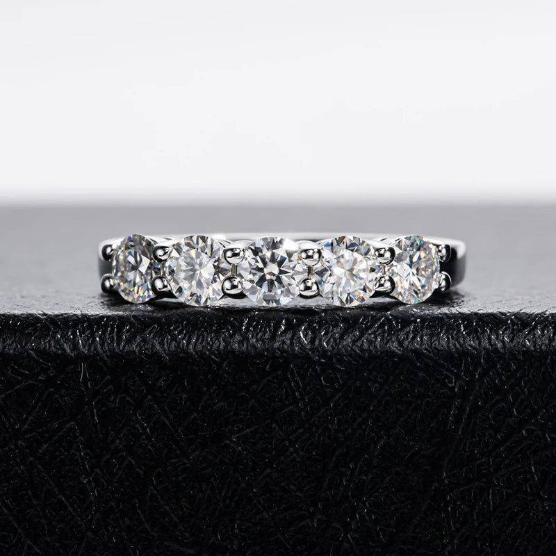 JoyceJelly 4mm D Color VVS Moissanite Ring For Women