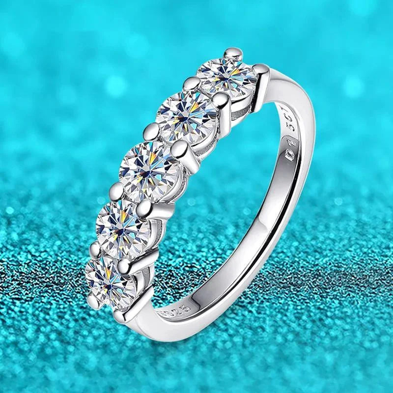 JoyceJelly 4mm D Color VVS Moissanite Ring For Women