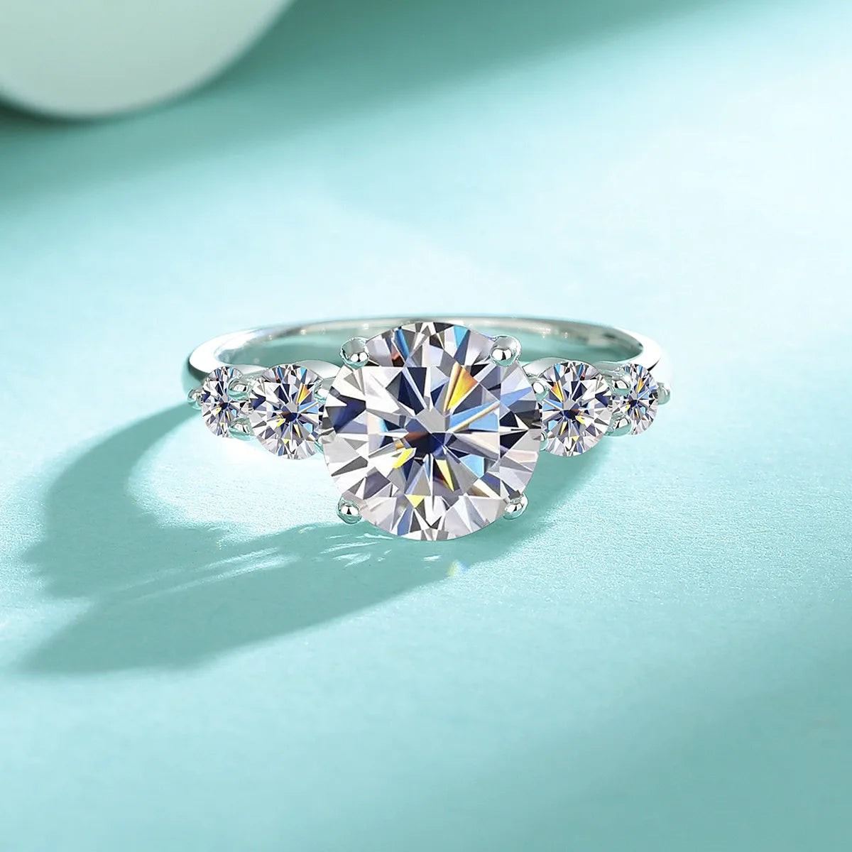 A 925 silver 3.8 carat moissanite ring, fashionabl